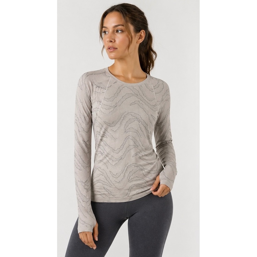 Athleta Momentum Seamless Top Long Sleeve Grey White Zebra Print Size Small